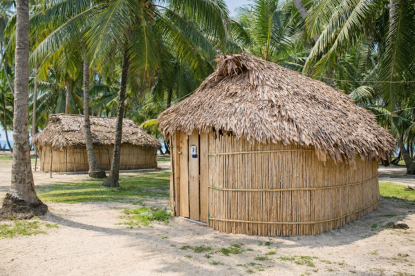 san blas budget hut stay